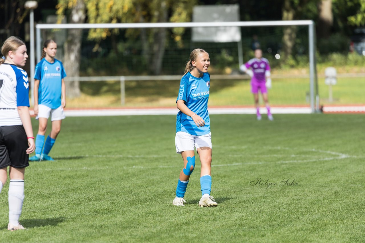 Bild 192 - wBJ VfL Pinneberg - Germania Schnelsen : Ergebnis: 15:1